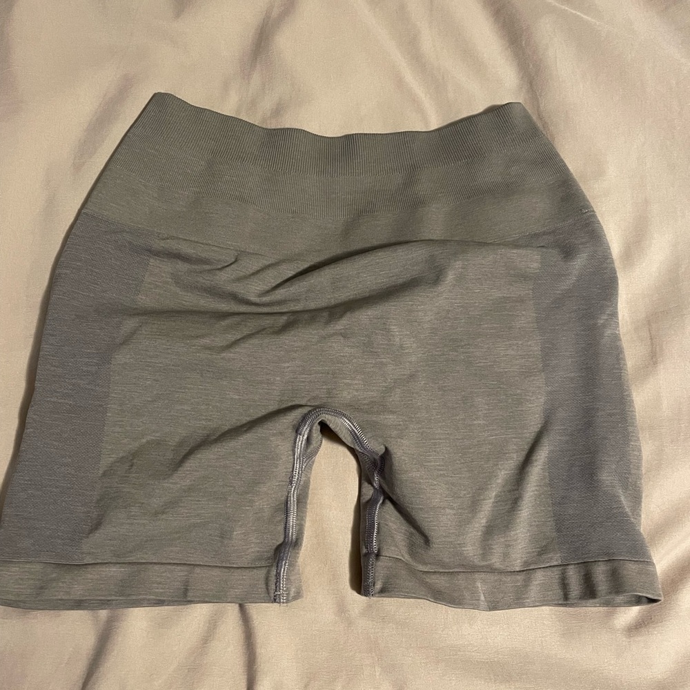 Alphalete Amplify Shorts - Picture 4 of 5
